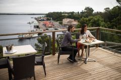 SV-View42-Dining-01-1