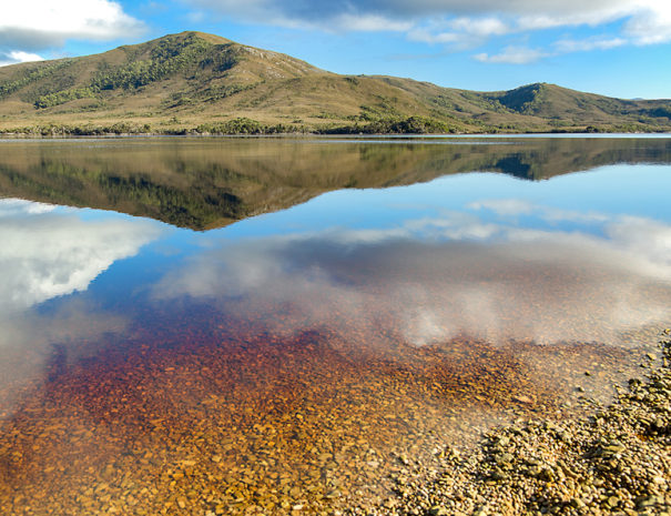 Par Avion - Bathurst Narrows 02 - 1200x800